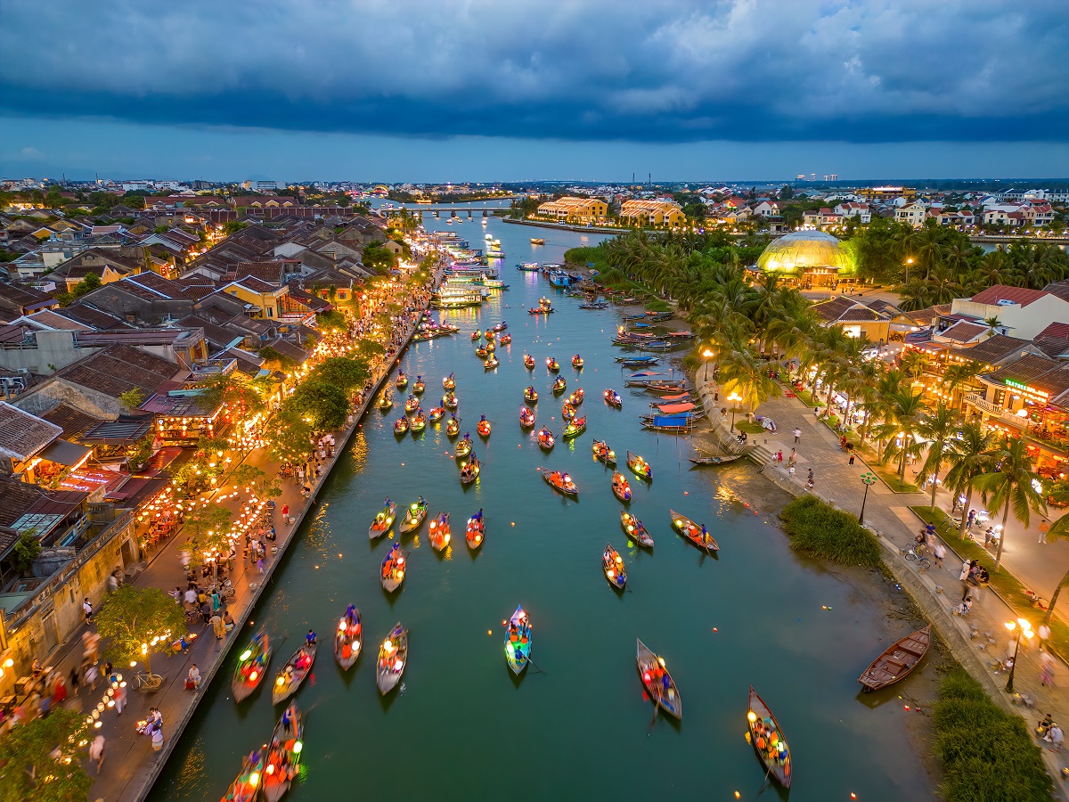 Hoi An suit tailor – Why Is Tailoring in Hoi An So Popular?