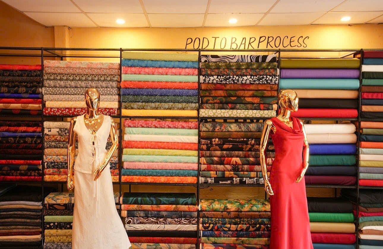 Custom coat tailor Hoi An with a variety of fabrics